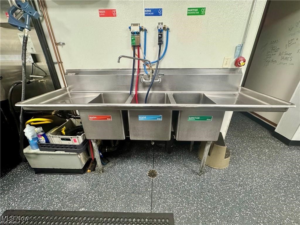 2108 Fremont Place SW Canton OH 44706