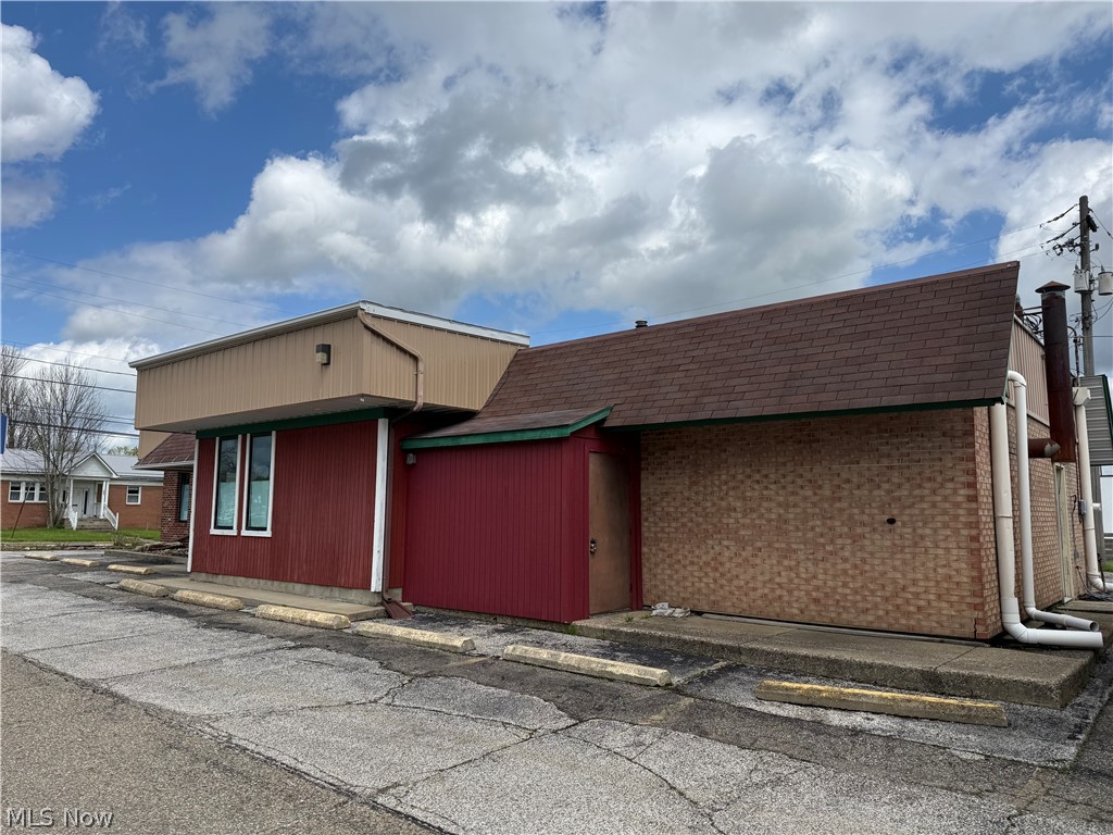 9644 E Center Street Windham OH 44288