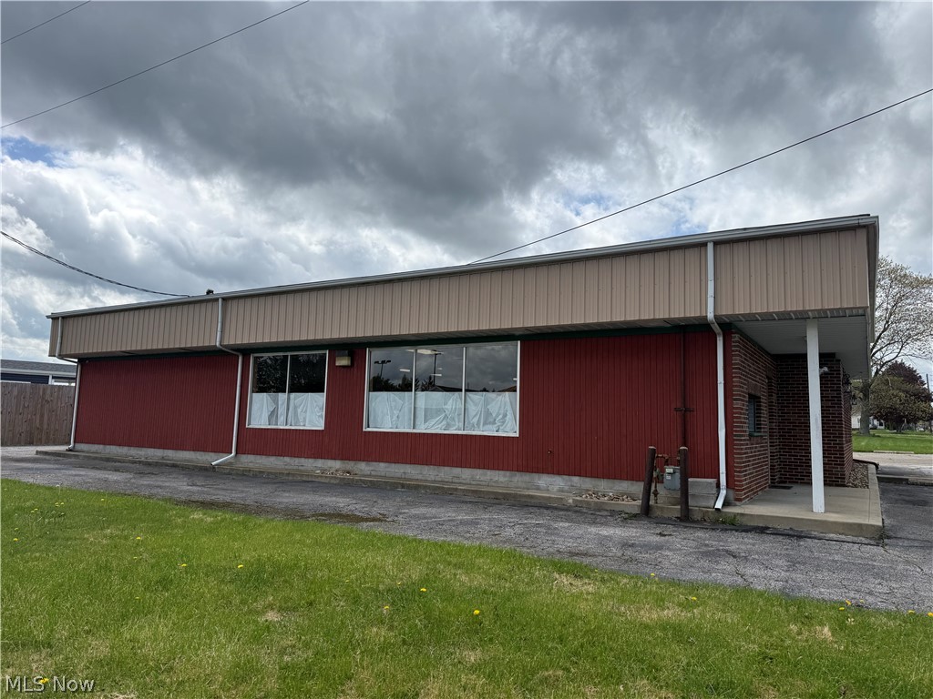 9644 E Center Street Windham OH 44288