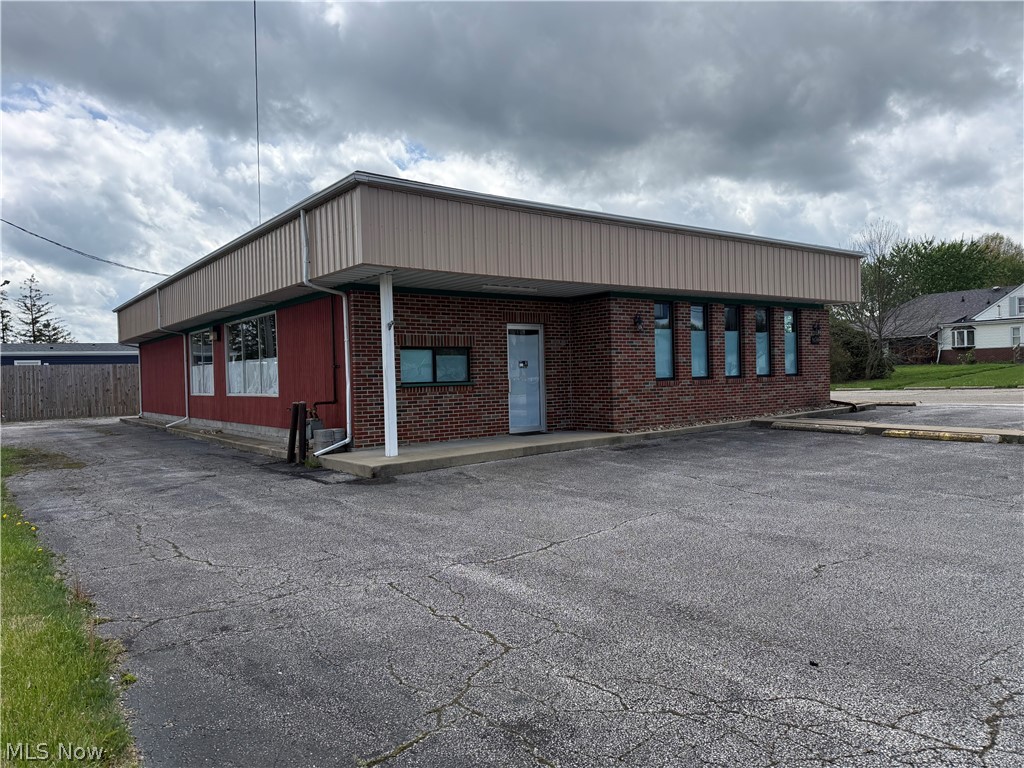 9644 E Center Street Windham OH 44288