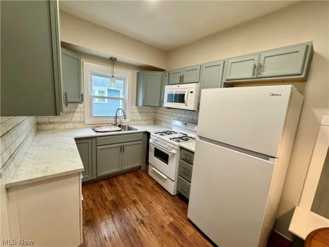 246 5th Street NW Barberton OH 44203