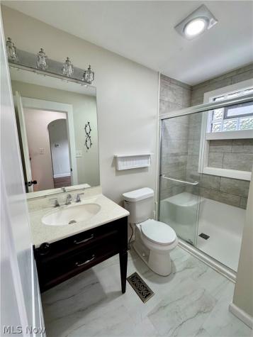 246 5th Street NW Barberton OH 44203