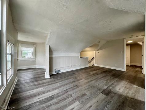 246 5th Street NW Barberton OH 44203
