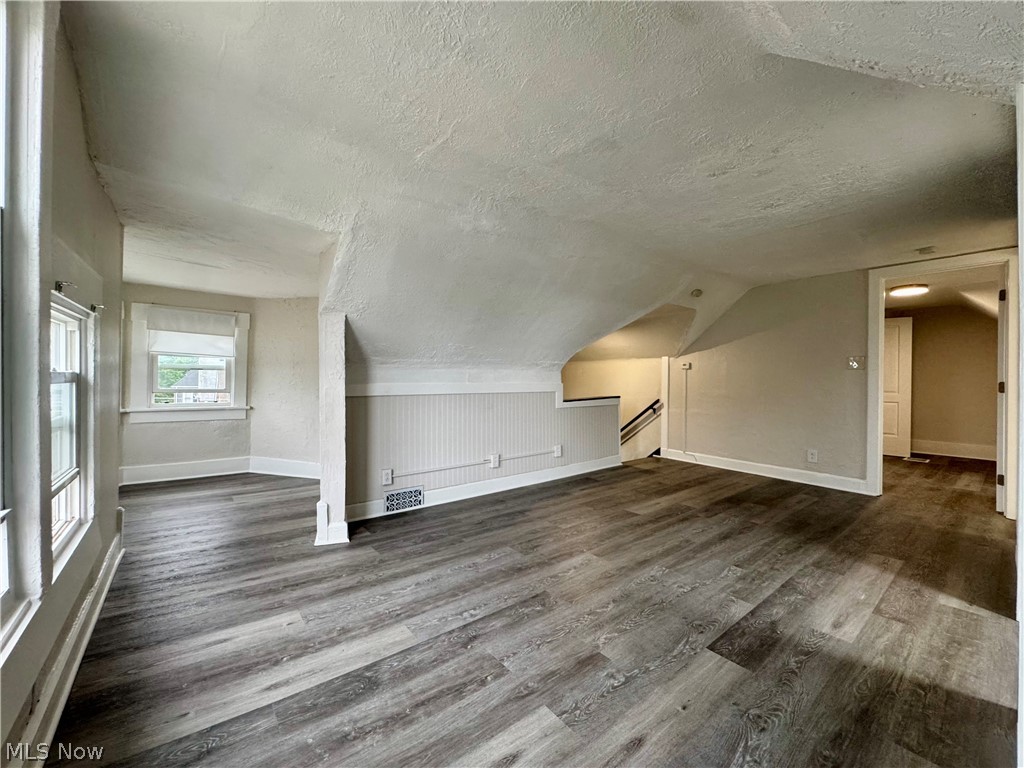 246 5th Street NW Barberton OH 44203
