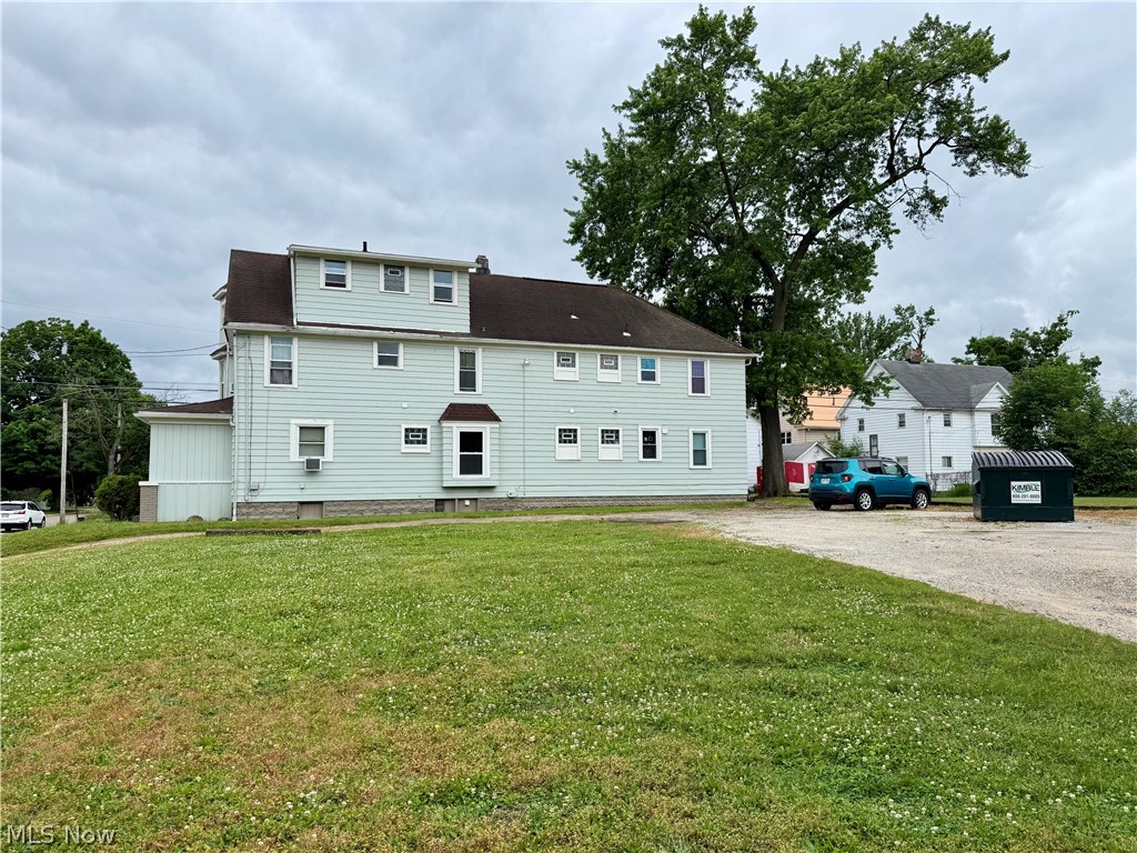 246 5th Street NW Barberton OH 44203