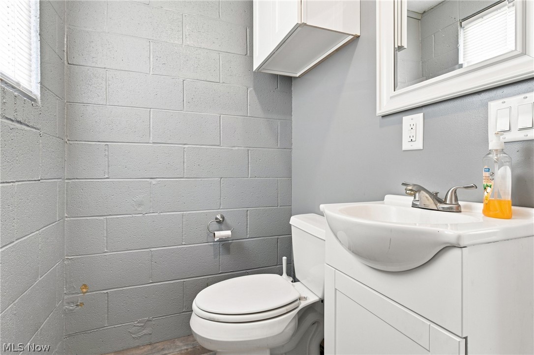 771 State Route 307 E Jefferson OH 44047