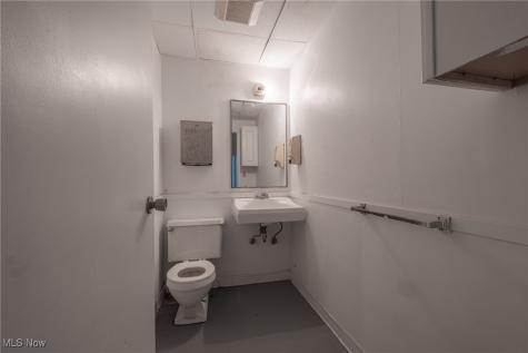 1194 E 60th Street Cleveland OH 44103