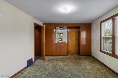 1850 Whipple Avenue NW Canton OH 44708