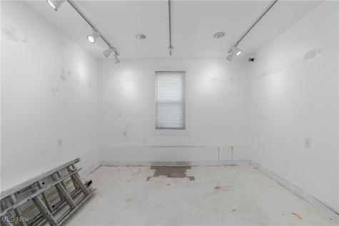 1850 Whipple Avenue NW Canton OH 44708