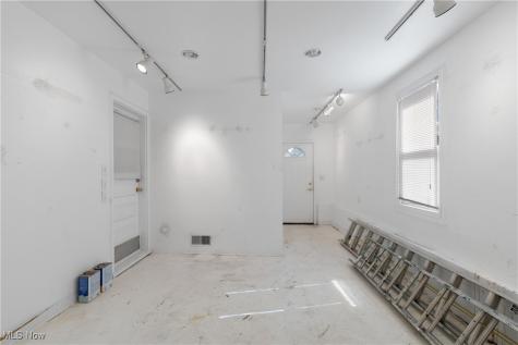 1850 Whipple Avenue NW Canton OH 44708