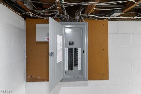 1850 Whipple Avenue NW Canton OH 44708