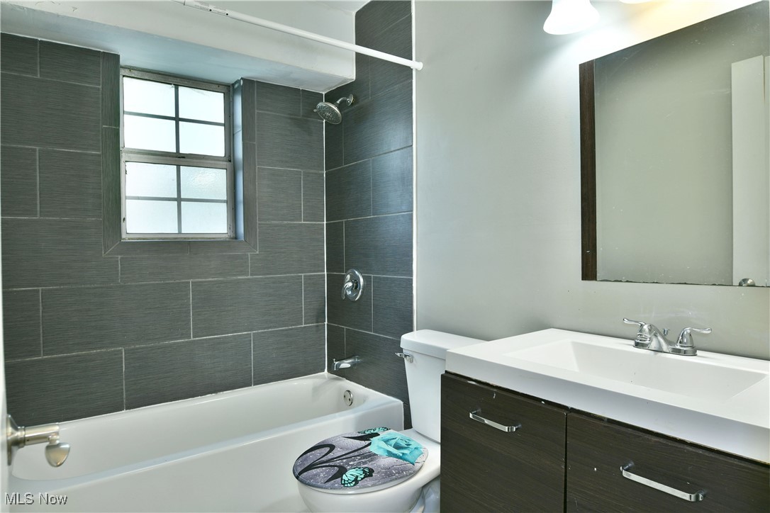 203 Churchill Hubbard Road Road Liberty OH 44505