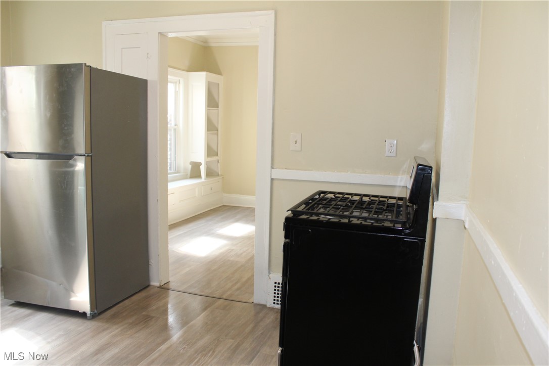 957 E 143rd Street Cleveland OH 44110