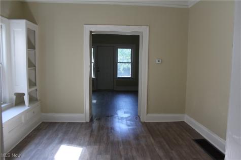 957 E 143rd Street Cleveland OH 44110