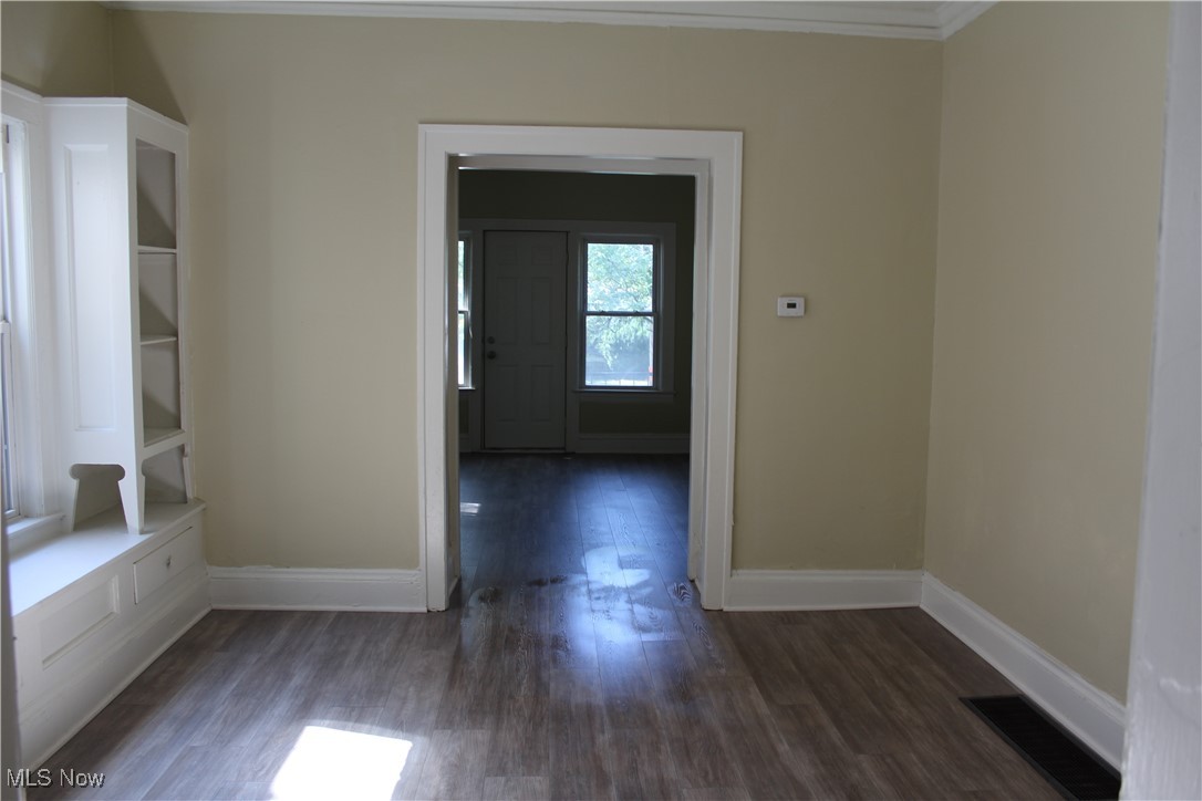 957 E 143rd Street Cleveland OH 44110