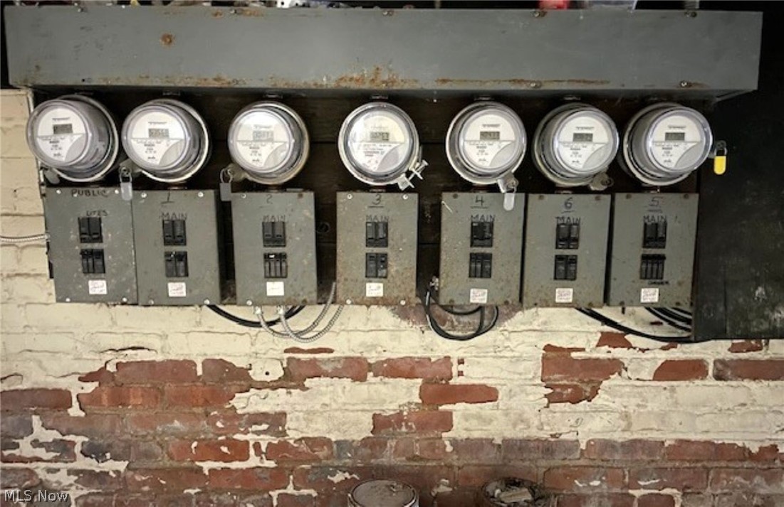 957 E 143rd Street Cleveland OH 44110