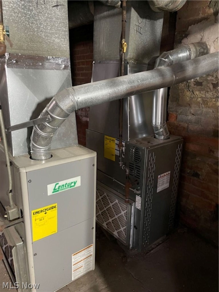 957 E 143rd Street Cleveland OH 44110