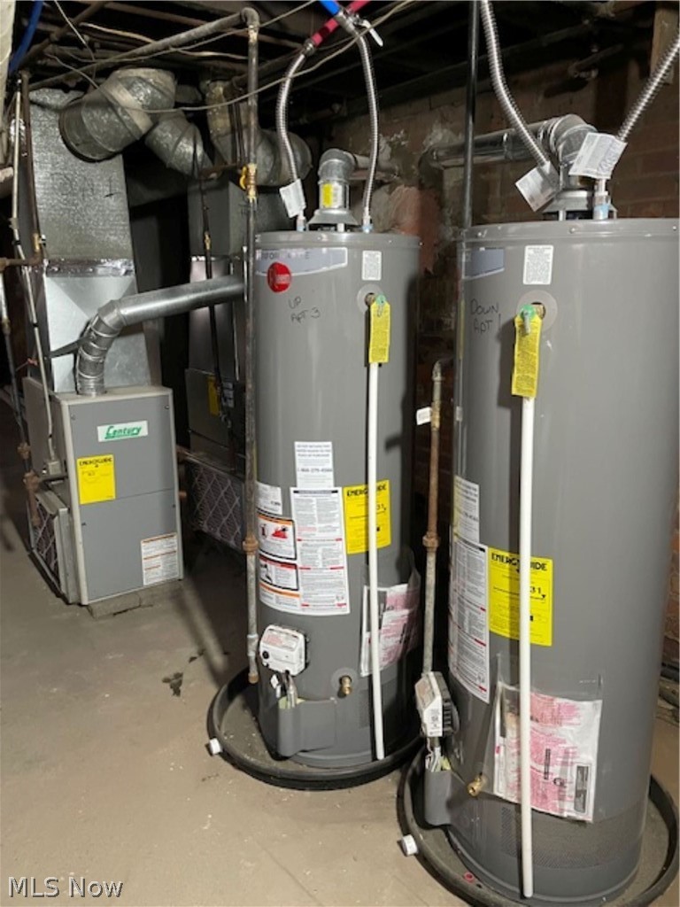 957 E 143rd Street Cleveland OH 44110