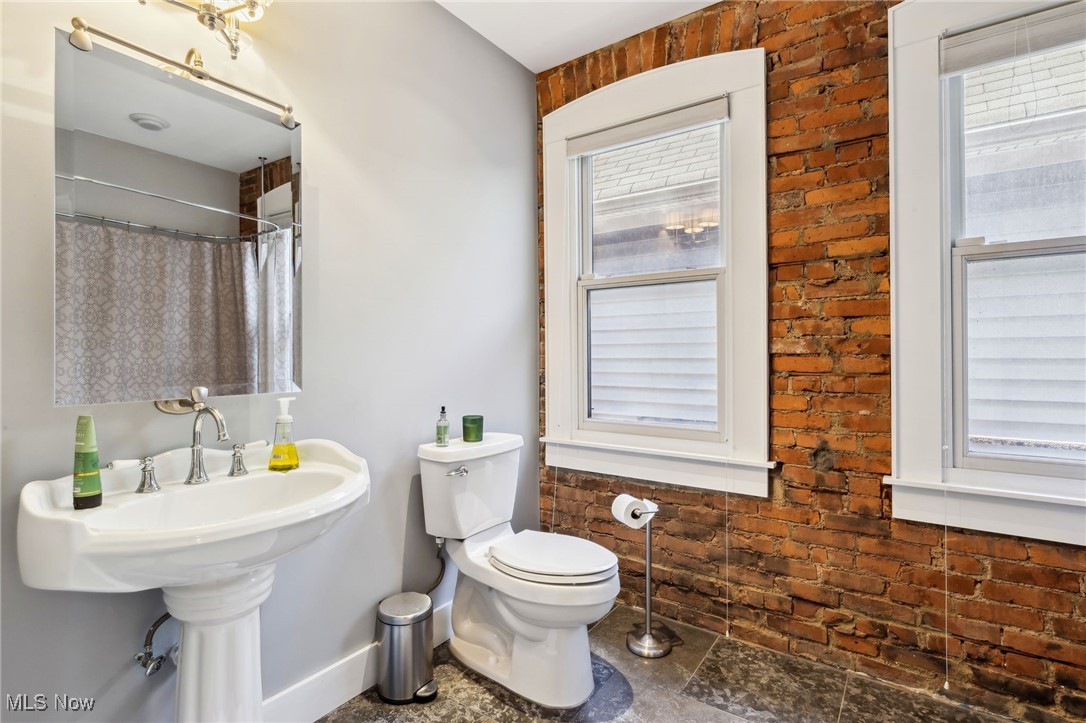 801 Literary Road Cleveland OH 44113