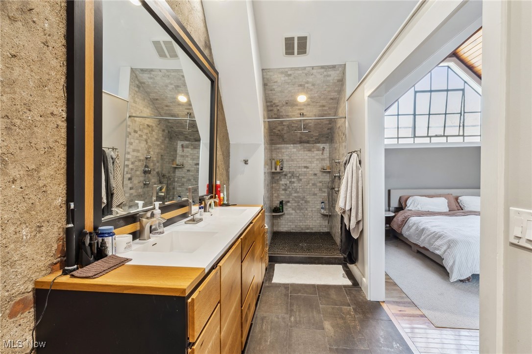 801 Literary Road Cleveland OH 44113