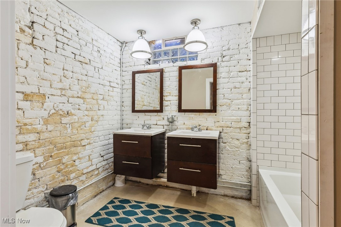 801 Literary Road Cleveland OH 44113