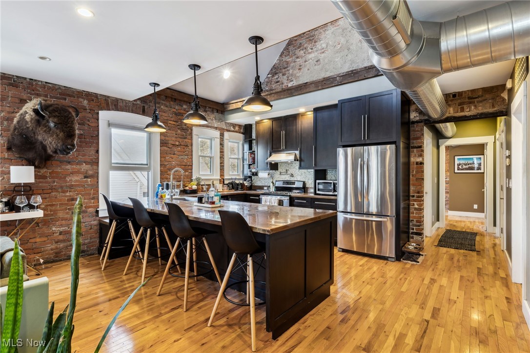 801 Literary Road Cleveland OH 44113