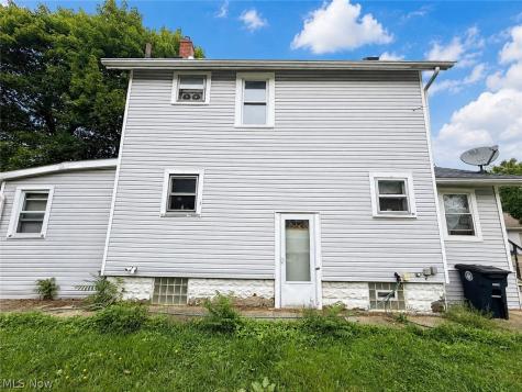 238 Nieman Street Akron OH 44305