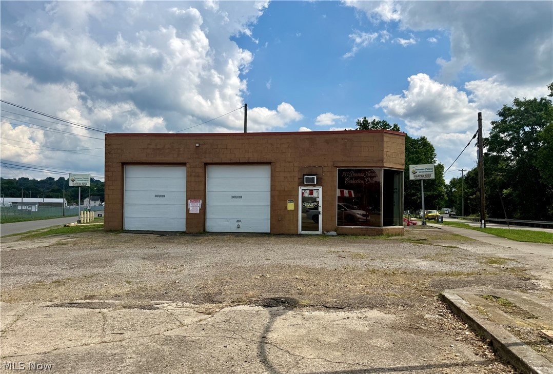 735 Denman Avenue Coshocton OH 43812