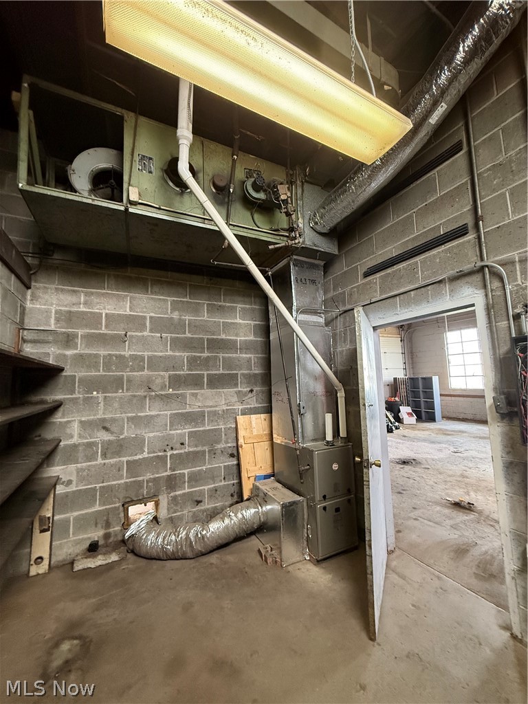 735 Denman Avenue Coshocton OH 43812