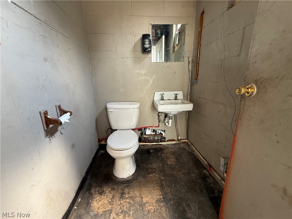 735 Denman Avenue Coshocton OH 43812