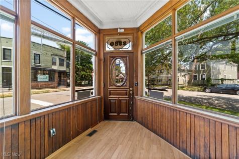 2280 W 10th Street Cleveland OH 44113