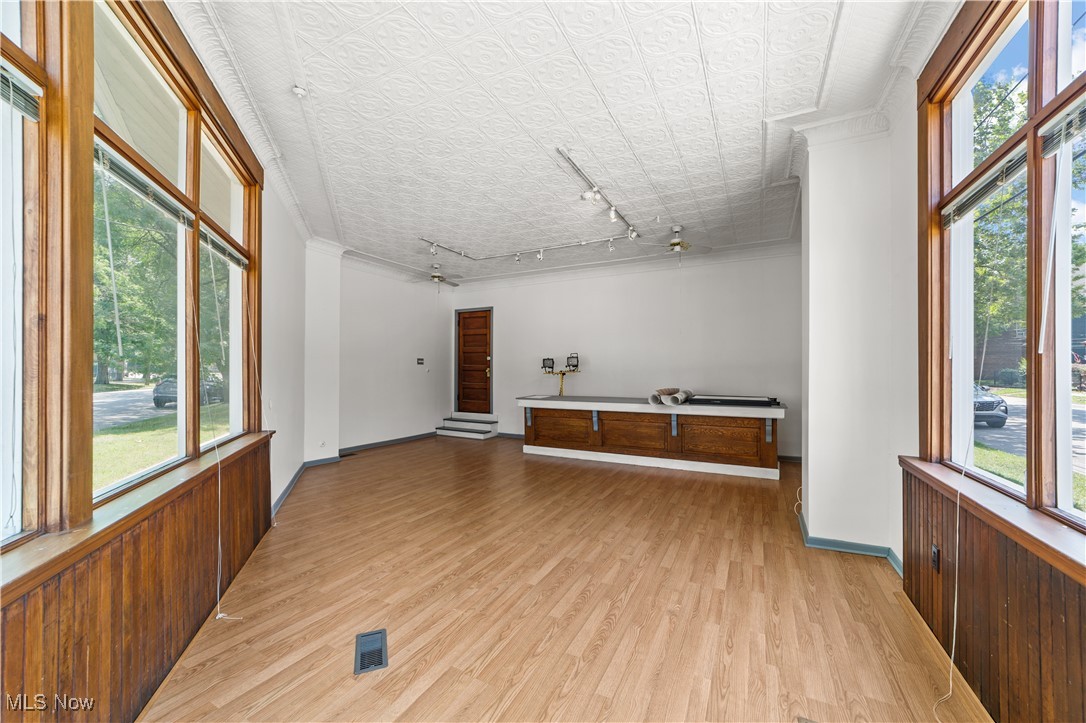 2280 W 10th Street Cleveland OH 44113