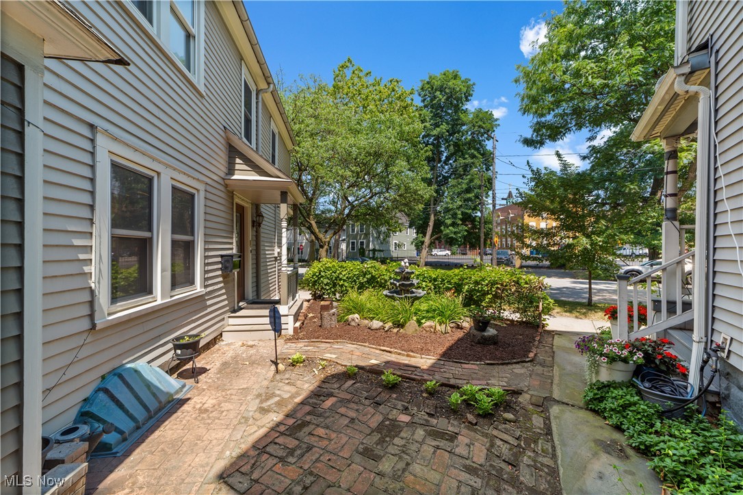 2280 W 10th Street Cleveland OH 44113