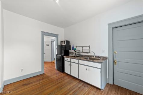 2280 W 10th Street Cleveland OH 44113