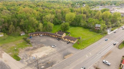 5318 Youngstown Warren Road Niles OH 44446