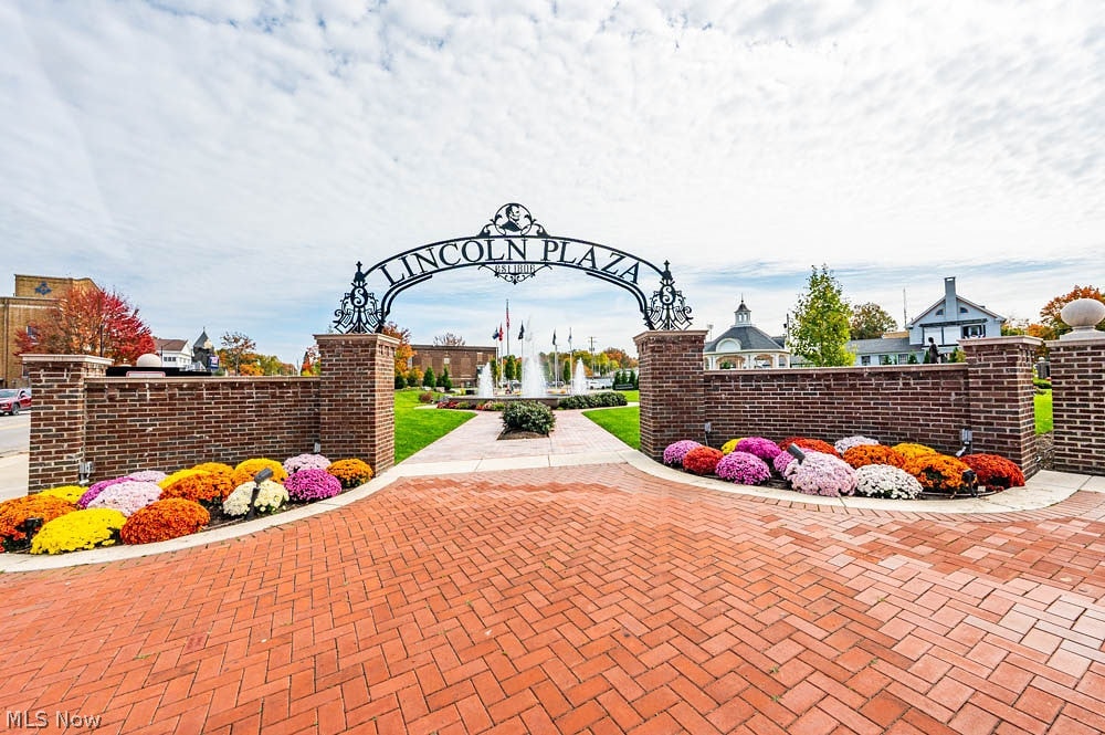 156 S Lincoln Avenue S Salem OH 44460