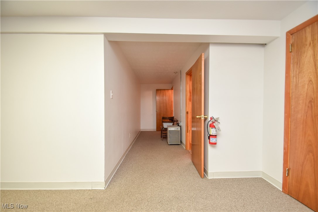 1187 Deforest Road SE Warren OH 44484