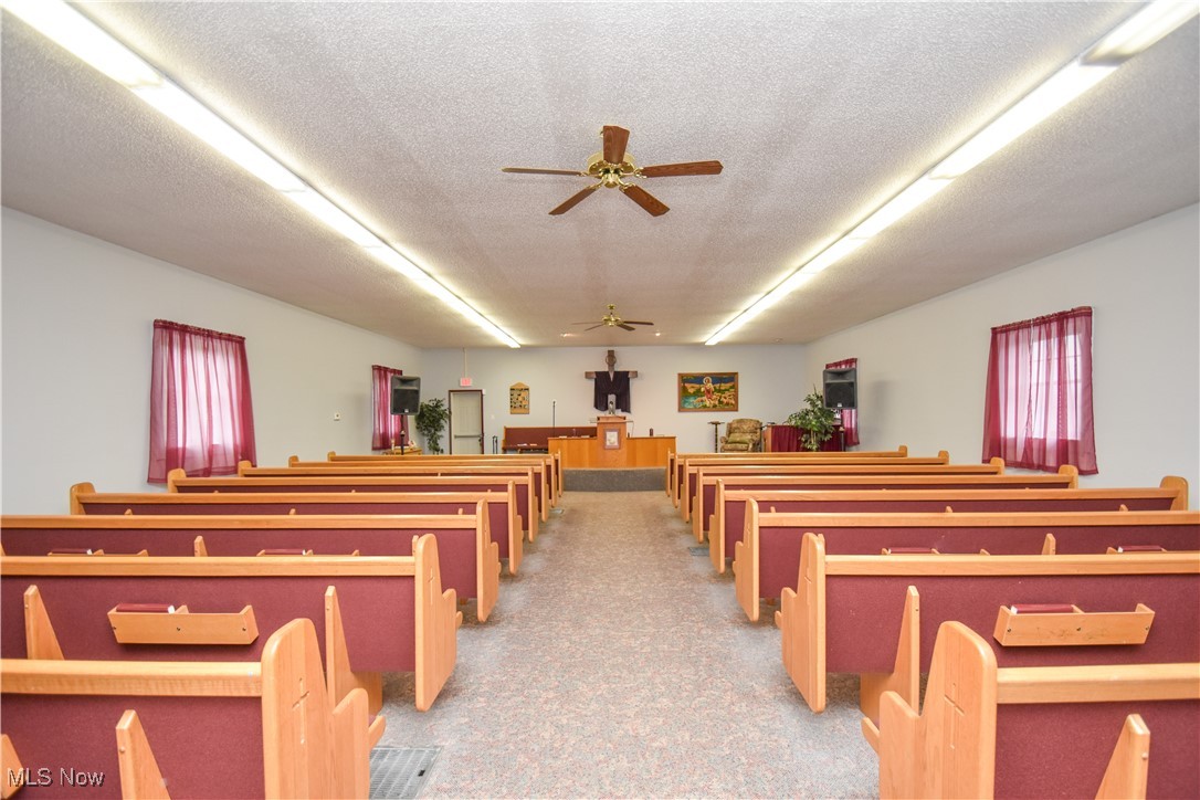 1187 Deforest Road SE Warren OH 44484