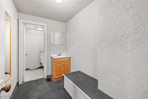 118 W 5th Street East Liverpool OH 43920