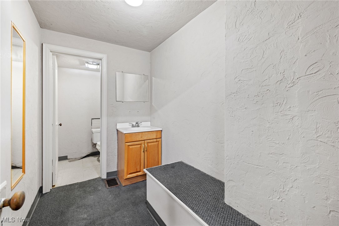 118 W 5th Street East Liverpool OH 43920