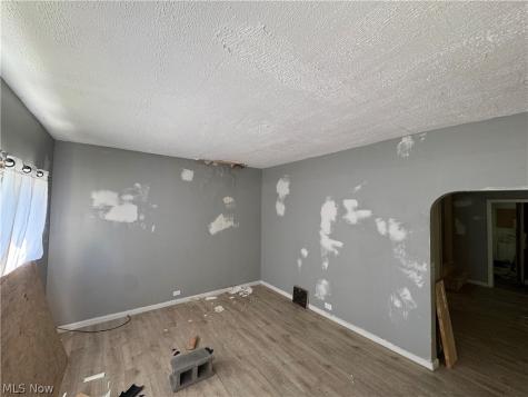 7523 Union Avenue Cleveland OH 44105