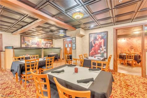 797 E Market Street Akron OH 44305