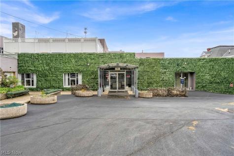 797 E Market Street Akron OH 44305