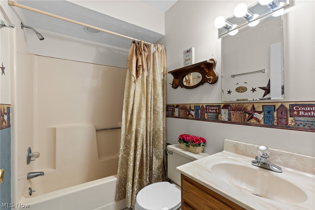 270 Cadiz Road Wintersville OH 43953