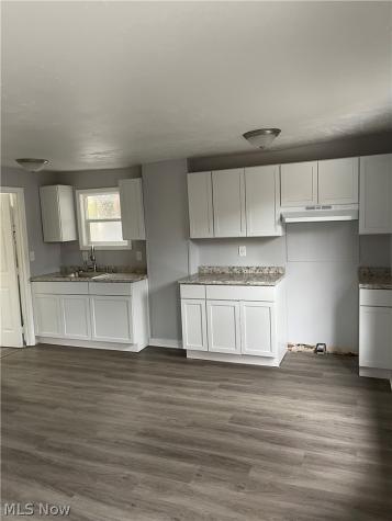 1386 E 43 Cleveland OH 44103