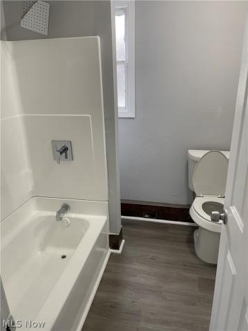 1386 E 43 Cleveland OH 44103