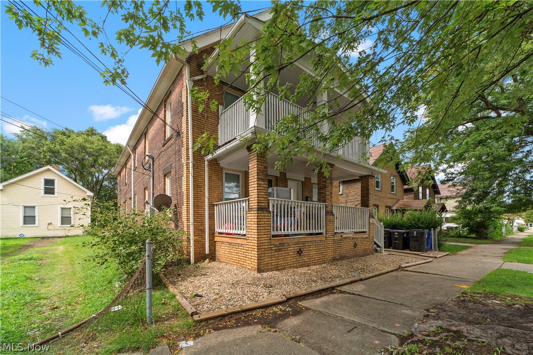 1386 E 43 Cleveland OH 44103