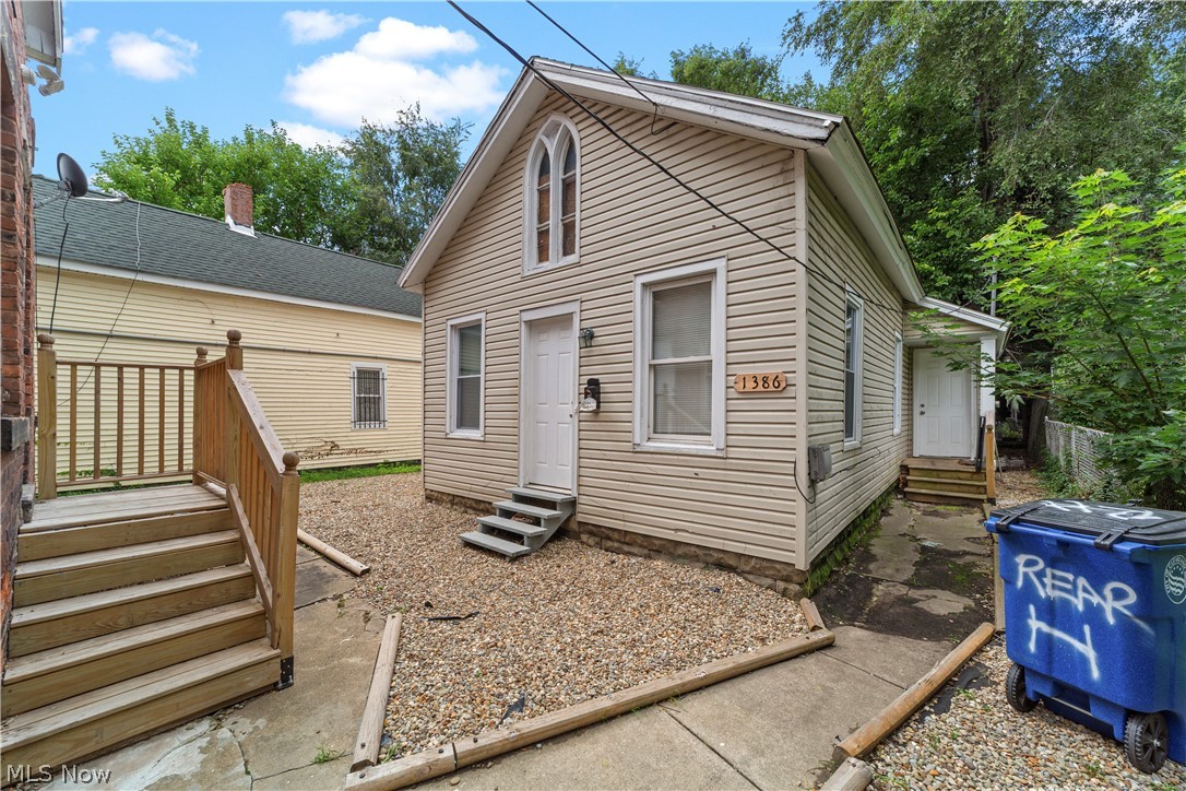 1386 E 43 Cleveland OH 44103