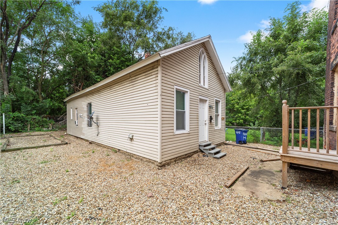 1386 E 43 Cleveland OH 44103