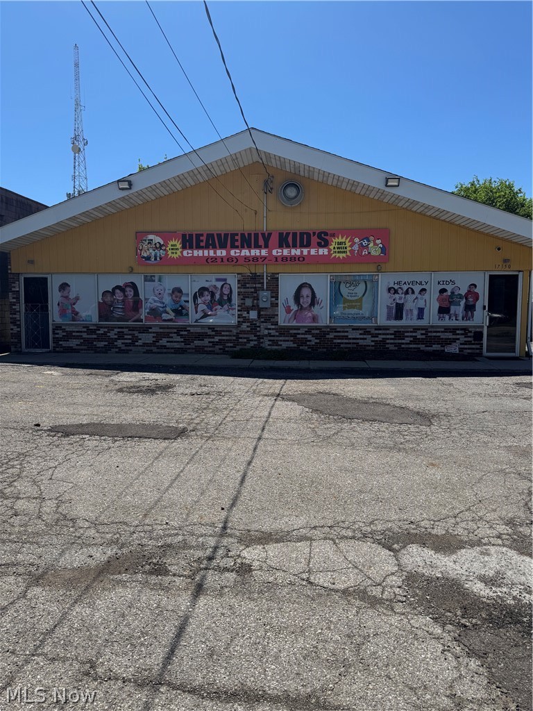 17150 Broadway Avenue Maple Heights OH 44137